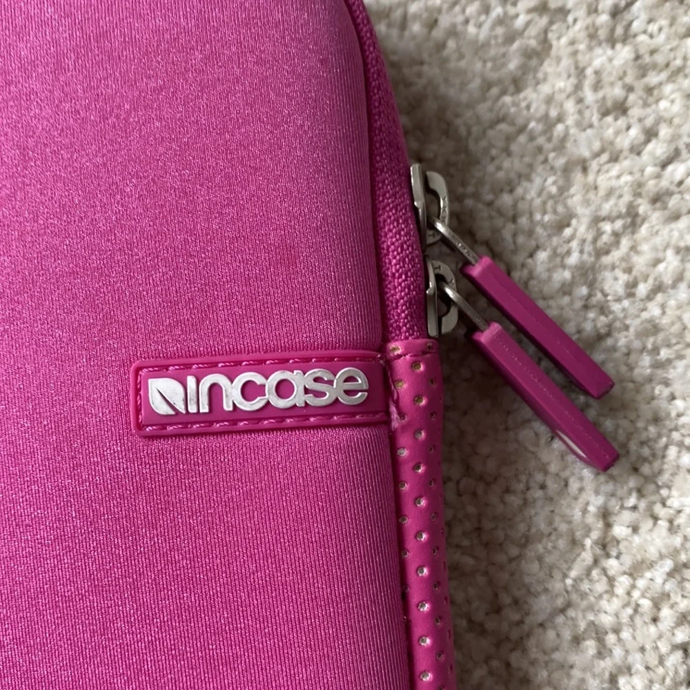 Incase Laptop Case